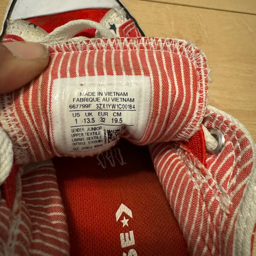 Converse sneakers - Picture 2 of 3